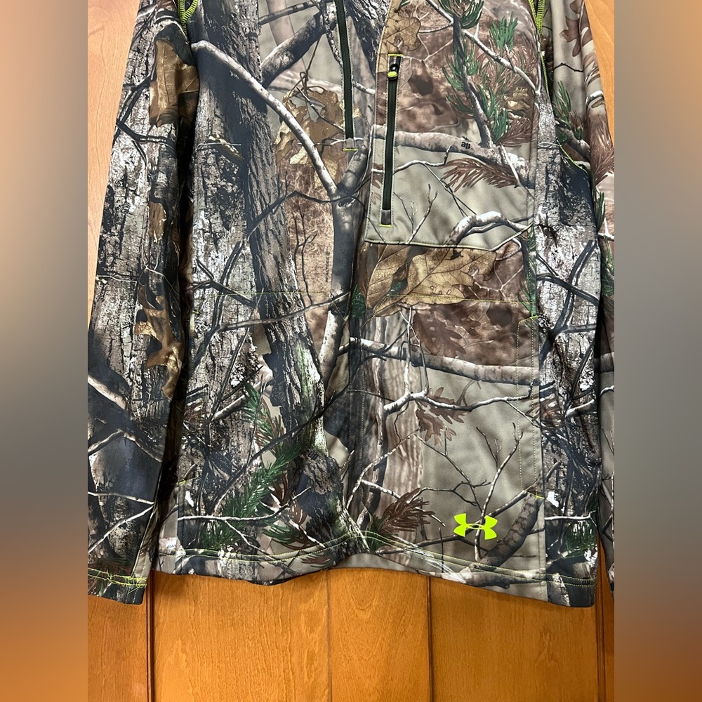 Under Armour Camo Asymmetrical Zip Pullover Sweatshirt Size Medium - Picture 3 of 12